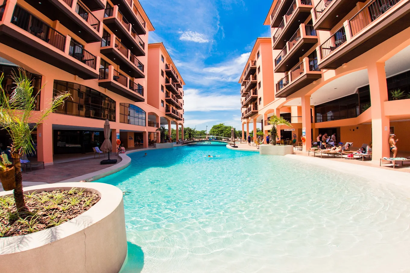 Apartamento Garden - Moinhos de Vento/Porto Alegre/RS — foto principal | X-Troca